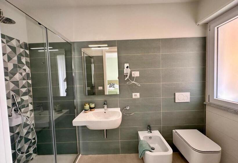 Quarto Deluxe, Pasitea Tropea