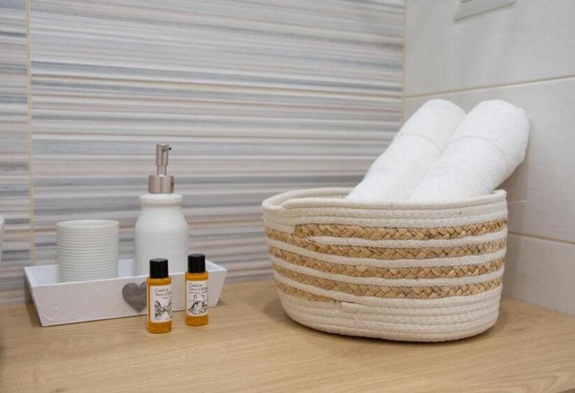Quarto Estandar com Sacada, Pasitea Tropea
