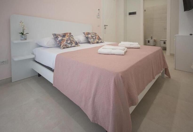 Camera Standard con Balcone, Pasitea Tropea