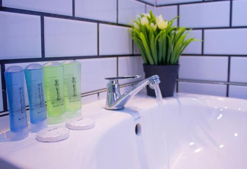 اتاق لوکس, The Ambassador Hotel Dhaka