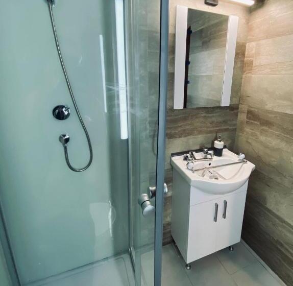 Апартаменты 1 Спальня Вид на Сад, Muha Apart