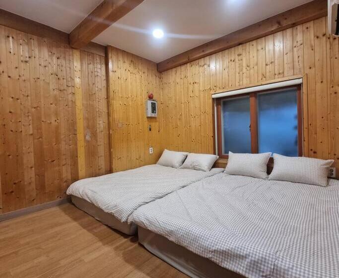 패밀리 룸, Namsan Terrace