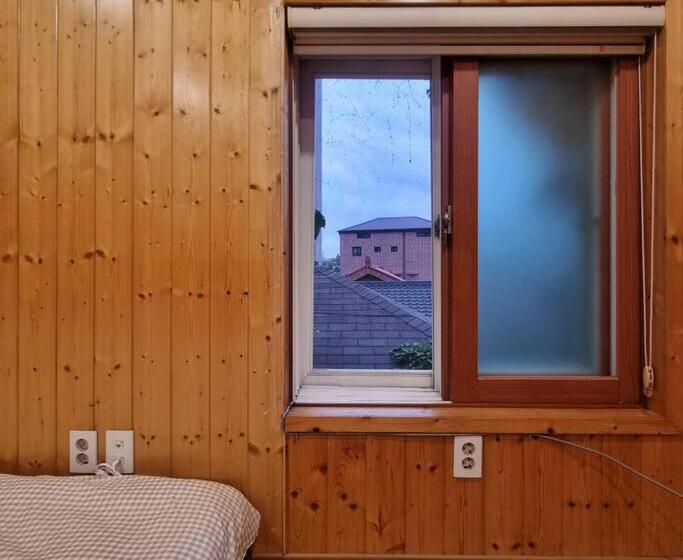 패밀리 룸, Namsan Terrace