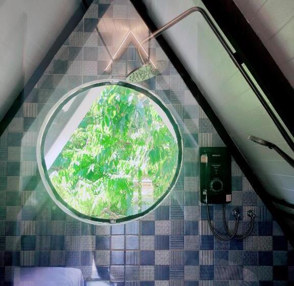 패밀리 룸 가든 전망, The Creek Haus