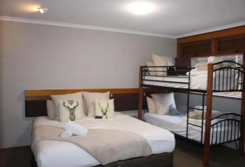 スタンダード４人部屋, Barrakee Ski Lodge