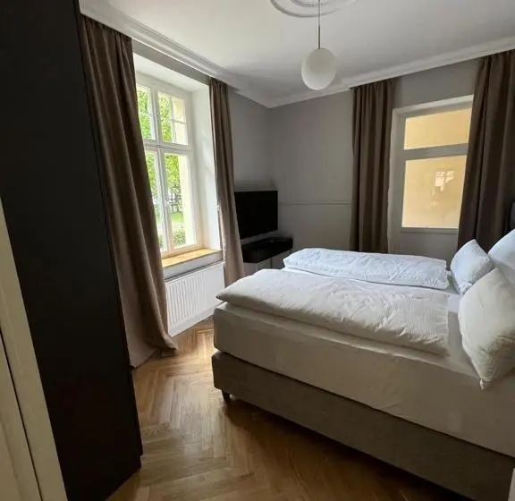 ４ベッドルームアパートメント, Residenz Hugo