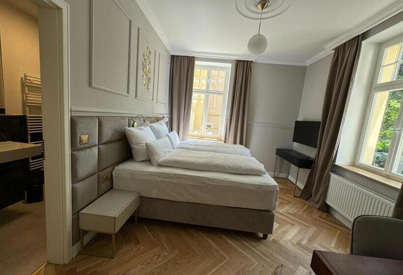 Апартаменты 4 Спальни, Residenz Hugo