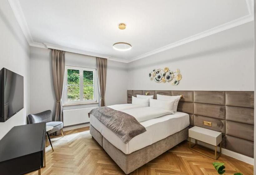 Апартаменты Пентхаус 1 Спальня, Residenz Hugo