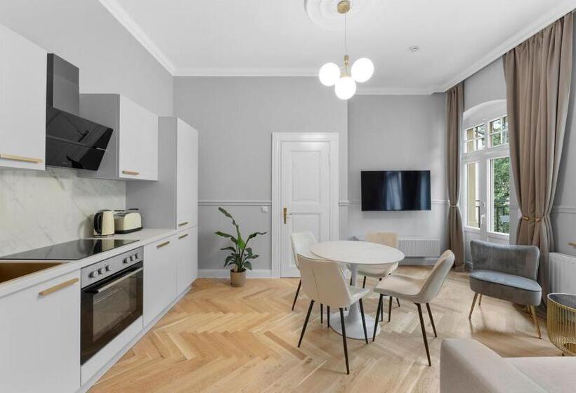 테라스가 있는 2 베드룸 아파트, Residenz Hugo