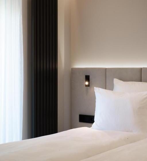 اتاق سوپریور, Laudon