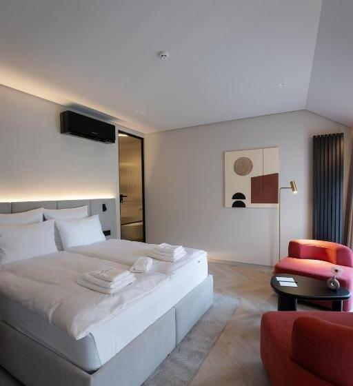 اتاق لوکس, Laudon