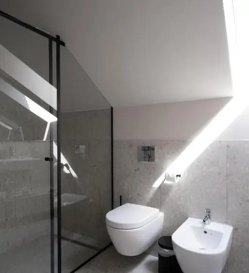 Suite, Laudon
