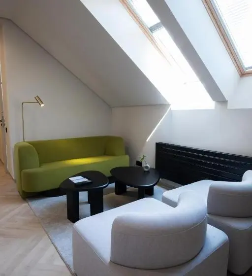 Suite, Laudon