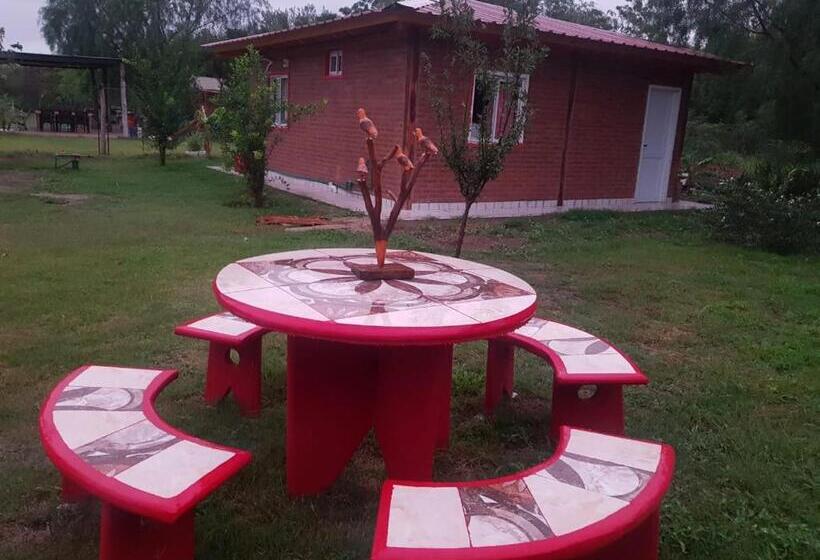 بنجلو عائلى, Chozas Del Estero