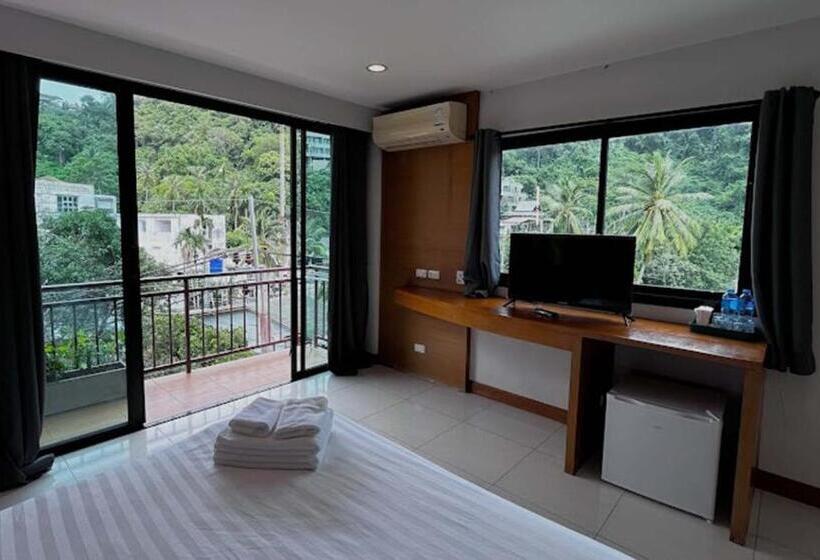 Quarto Deluxe com Sacada, Coco Mountain View Guest House