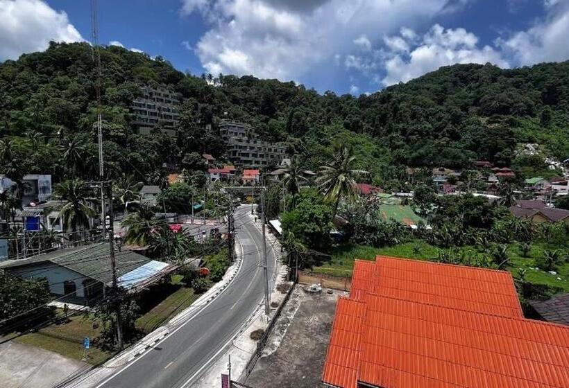 Quarto Deluxe com Sacada, Coco Mountain View Guest House