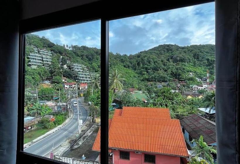 Quarto Deluxe com Sacada, Coco Mountain View Guest House