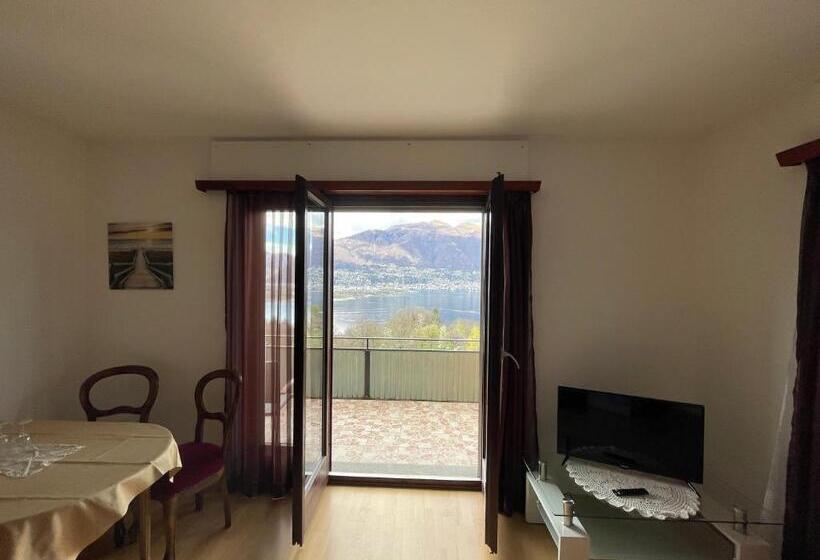 غرفة ديلوكس مزودة بشرفة, Ristorante B&b Gambarogno