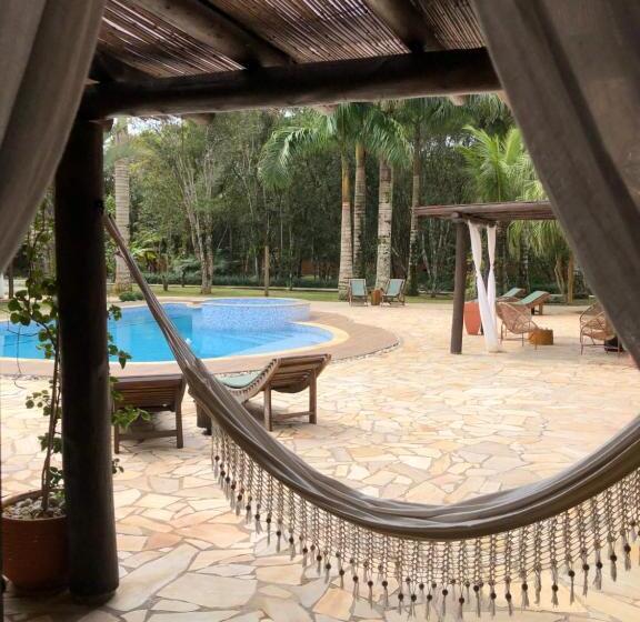 家庭套房, Pousada Jardim Boêmio