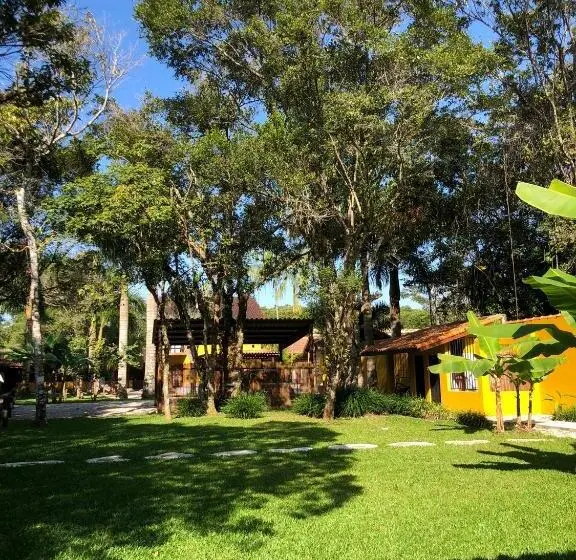 ガーデンビューのスタンダードバンガロー, Pousada Jardim Boêmio