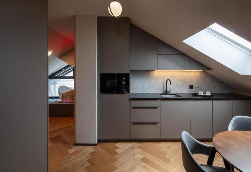 Люкс Повышенной Комфортности, Berg & Berg Hotel Und Apartments Kerns