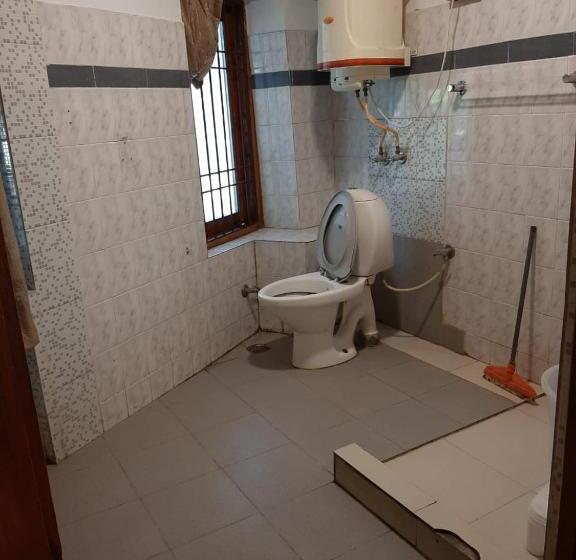 스탠다드 룸 킹사이즈 침대, The Alpine Guest House