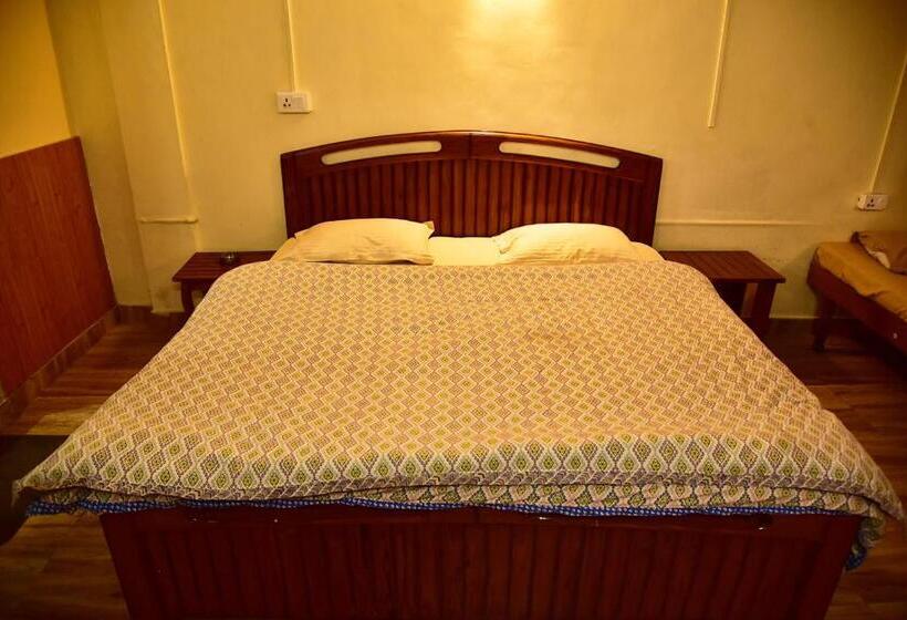 스탠다드 룸 킹사이즈 침대, The Alpine Guest House