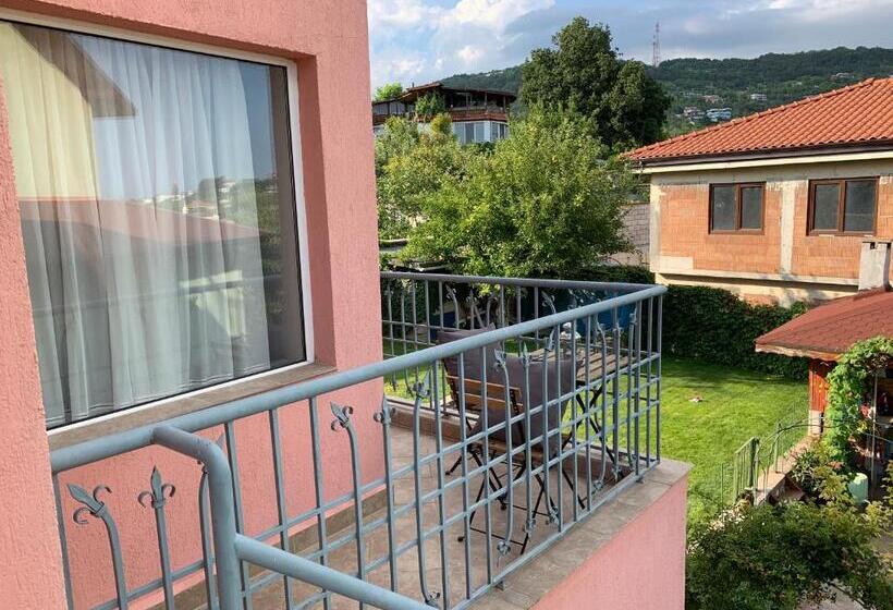 バルコニー付きスタンダードルーム, Sunray Guest House, Private Rooms & Apartment With Lovely Sea View