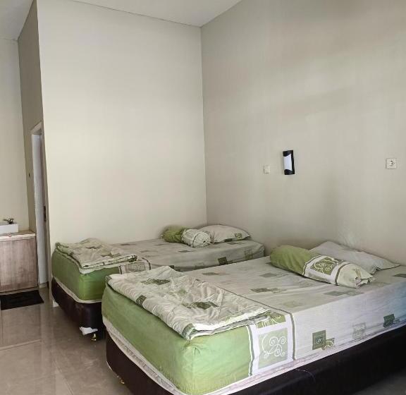 スタンダードルーム, Uciek Tengger Bromo