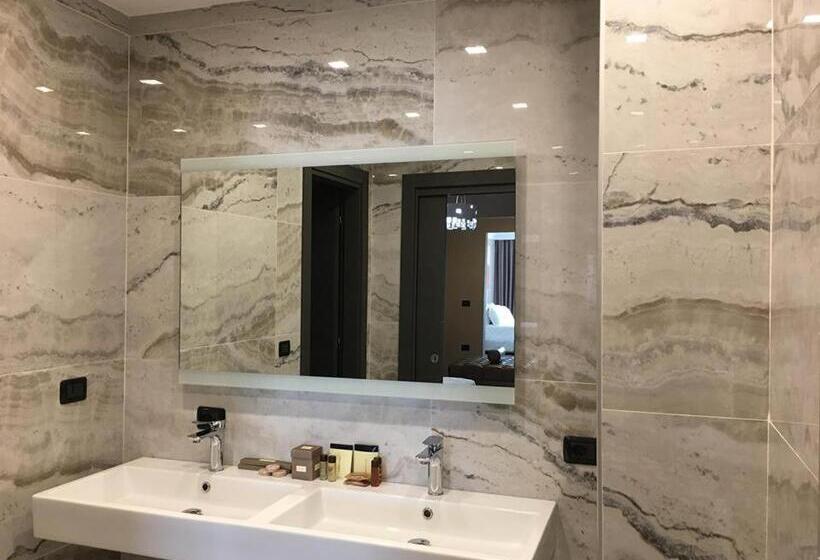 اتاق سوپریور, Morina Palace