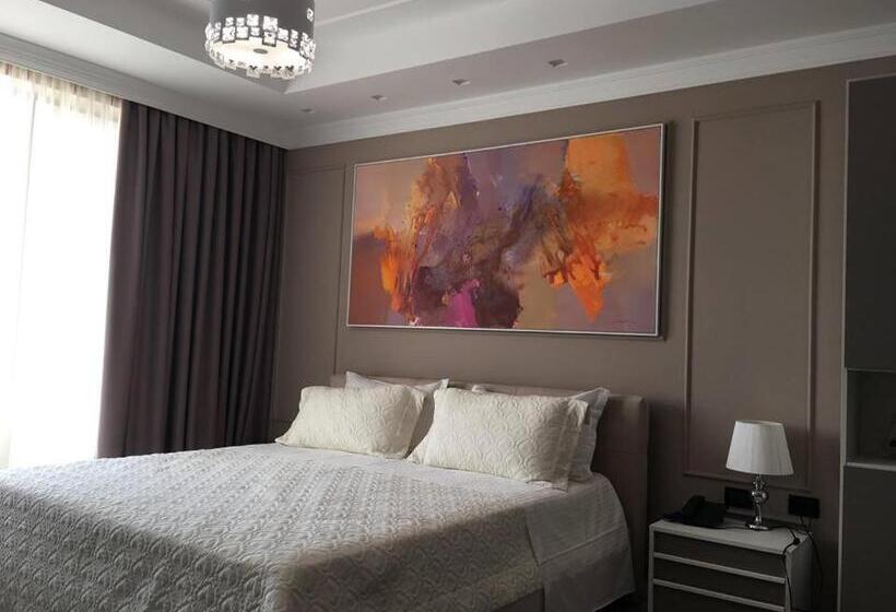 اتاق سوپریور, Morina Palace