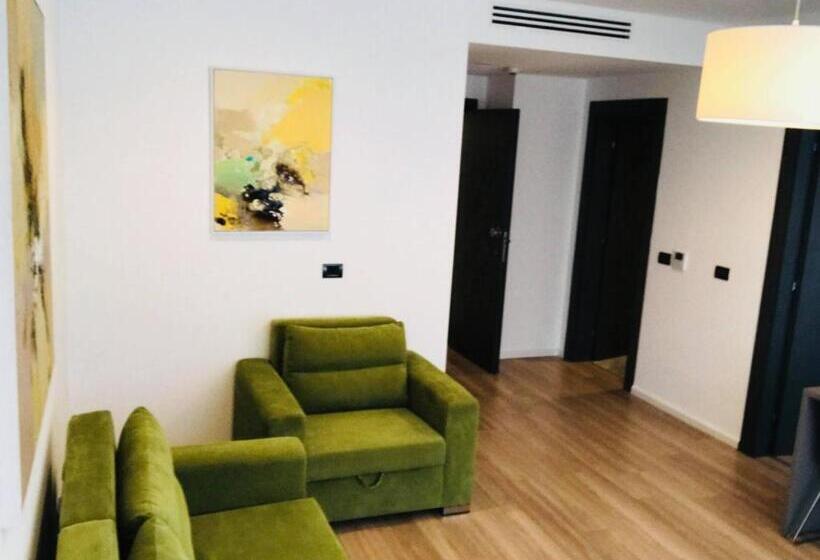 آپارتمان 1 خوابه با چشم‌انداز, Morina Palace