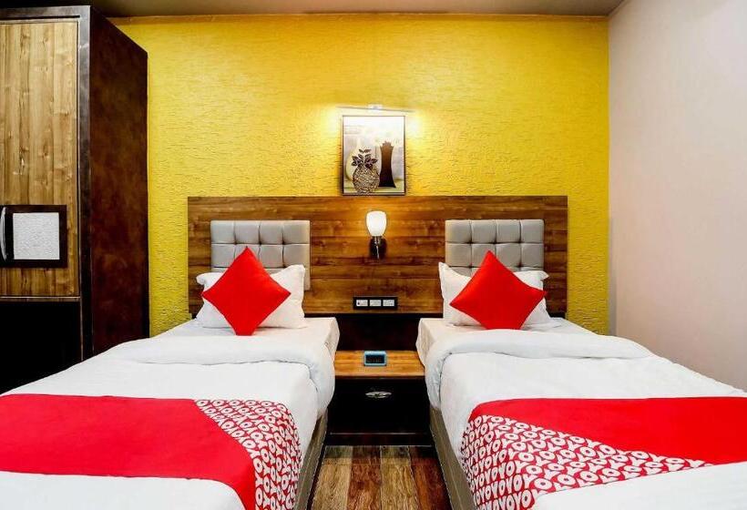 Номер Стандарт, Super Oyo Flagship 47057 Padma Manor