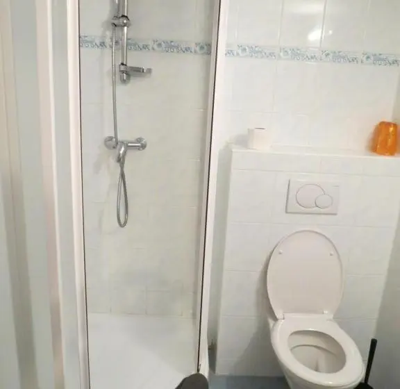 １ベッドルームアパートメント, Koula Apartments