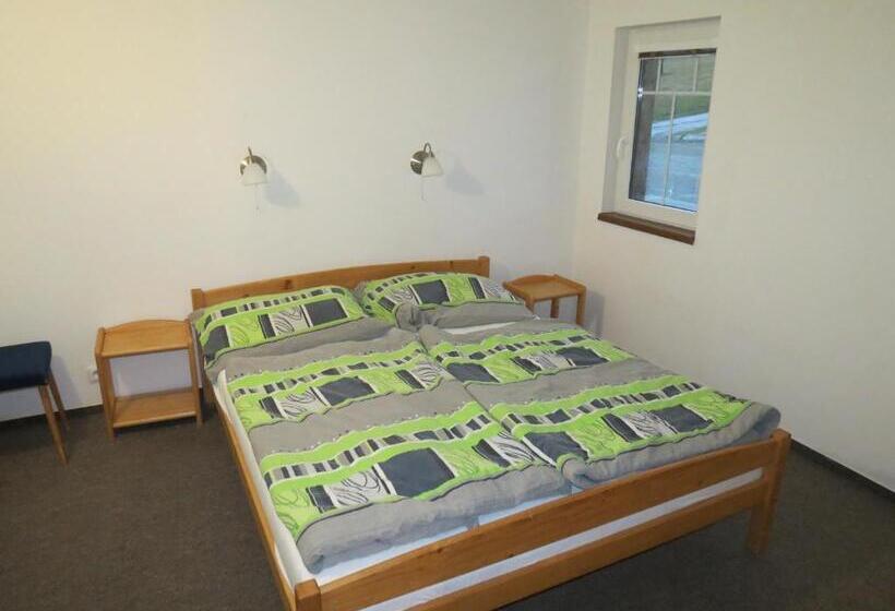 غرفة قياسية, Koula Apartments