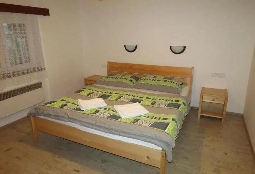 ２ベッドルームアパートメント, Koula Apartments