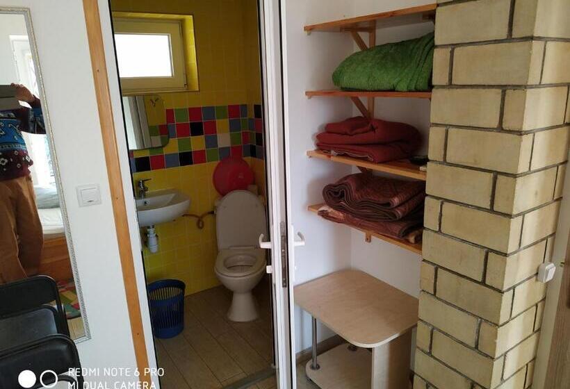 Familienzimmer, Druzhba 598