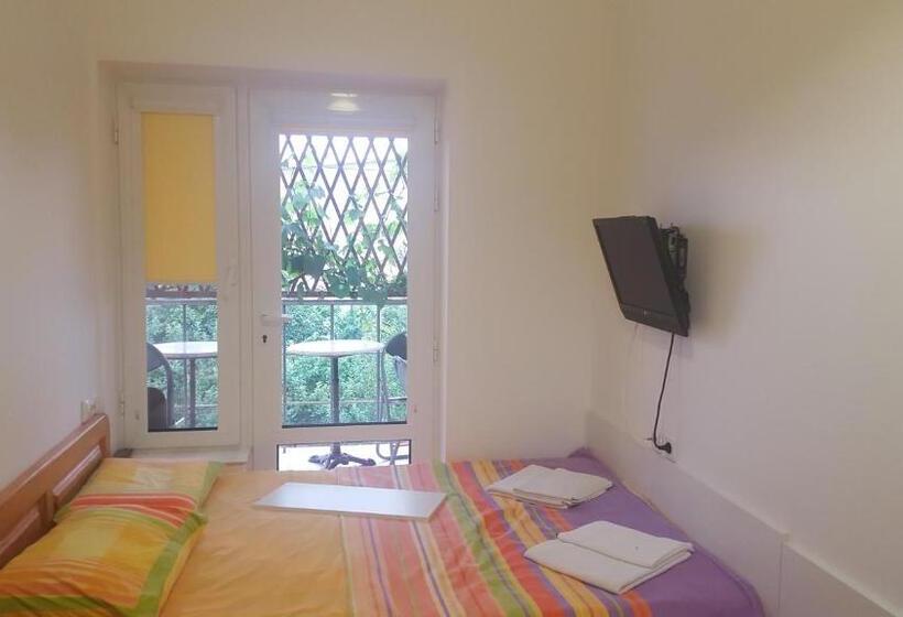 Familienzimmer, Druzhba 598