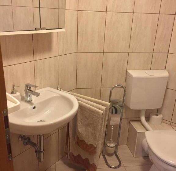 חדר סטנדרט, Atkári Vendégház