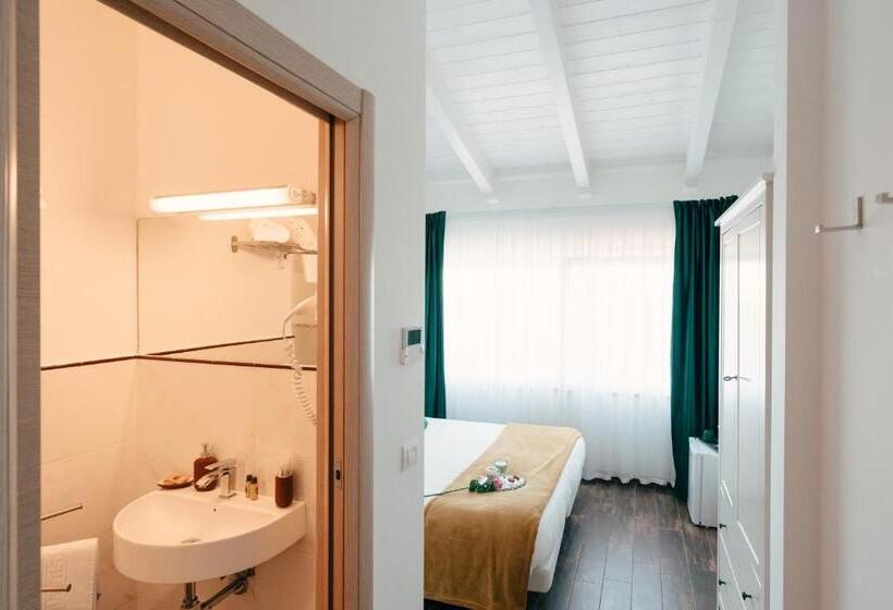 חדר סטנדרט, Zyra Garden Club