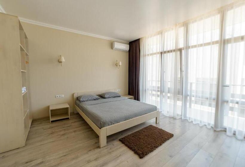 آپارتمان 1 خوابه, Prichal 80