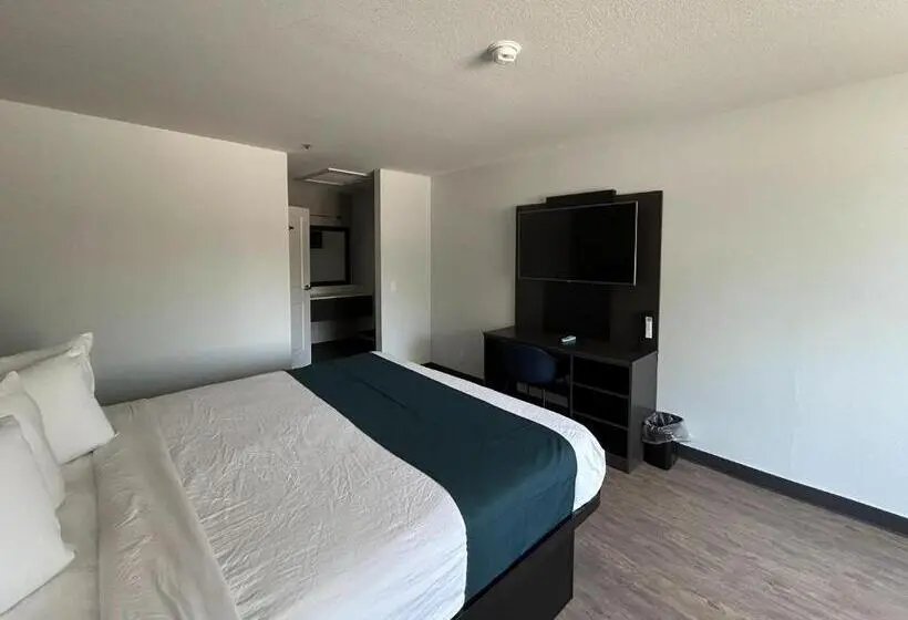 身障者適用キングサイズベッドルーム, Motel 6 Lake Elsinore, Ca