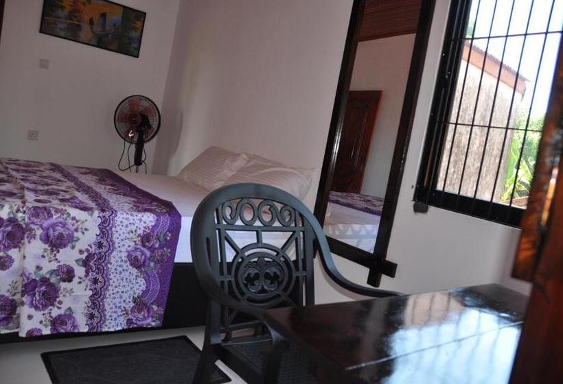 Номер Deluxe, The Beau Beach Weligama