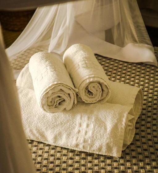 标准平房, Pousada Jacarandá