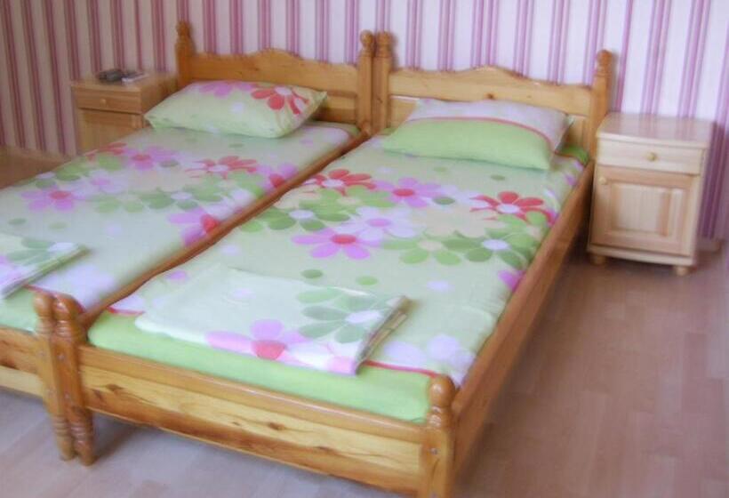 חדר סטנדרט, New Worker Wo Za Diman