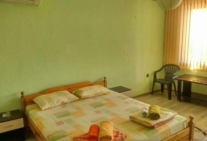 דירה בת חדר שינה 1 עם מרפסת, New Worker Wo Za Diman