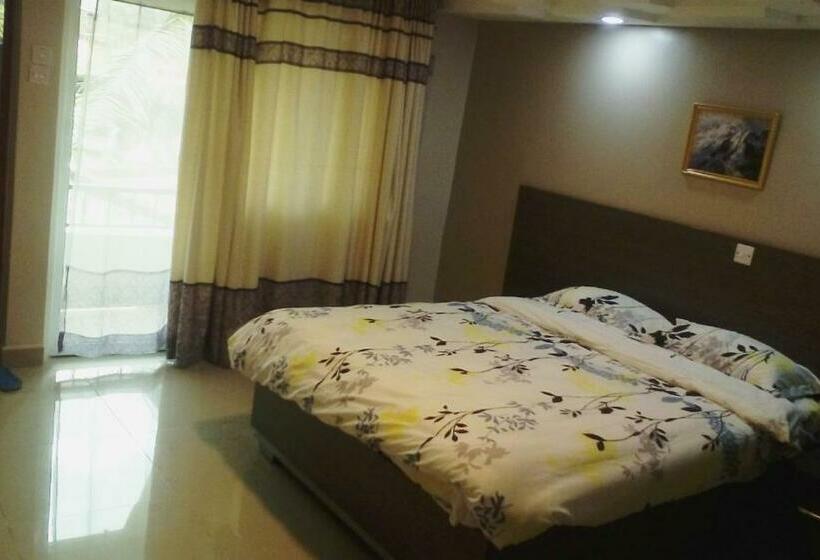 اتاق استاندارد یک نفره, Adala Motel