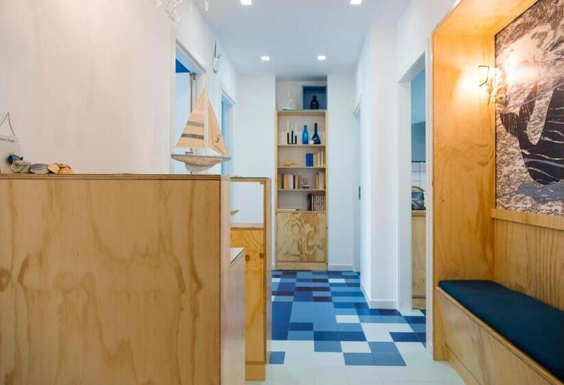 اتاق لوکس با بالکن و چشمانداز دریا, Il Grande Blu