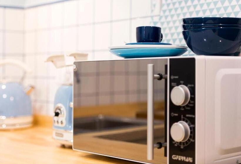 اتاق لوکس با بالکن و چشمانداز دریا, Il Grande Blu