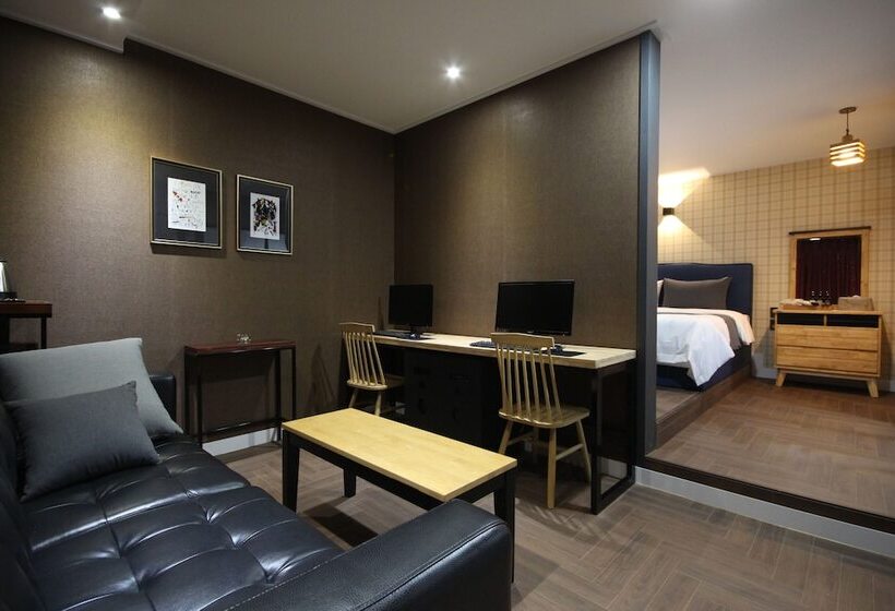 디럭스 룸, Brown Dot Hotel Jinhae